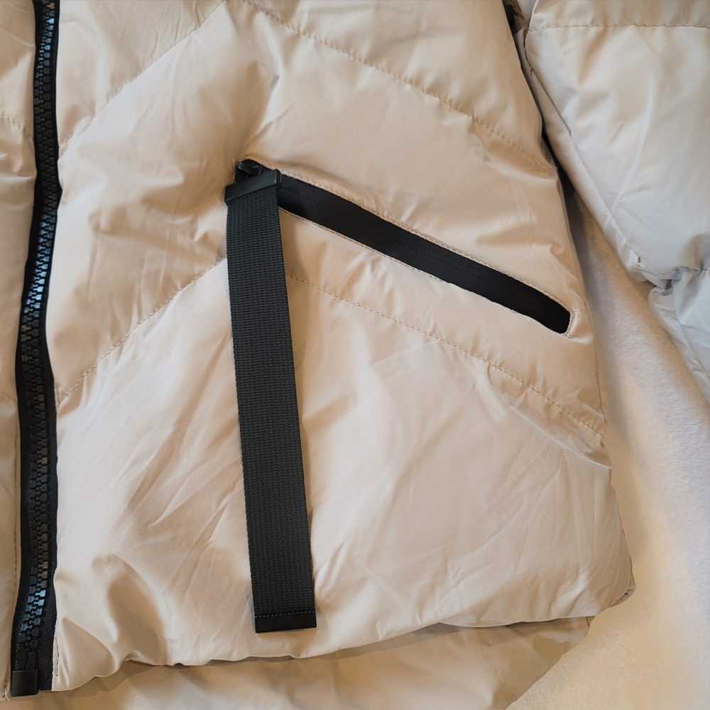 Saint & Sinner White Hooded Puffer Jacket NWT S - Picture 5 of 6
